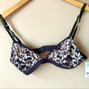 NWT Lord & Taylor Wireless  Lace Bra/ bralette